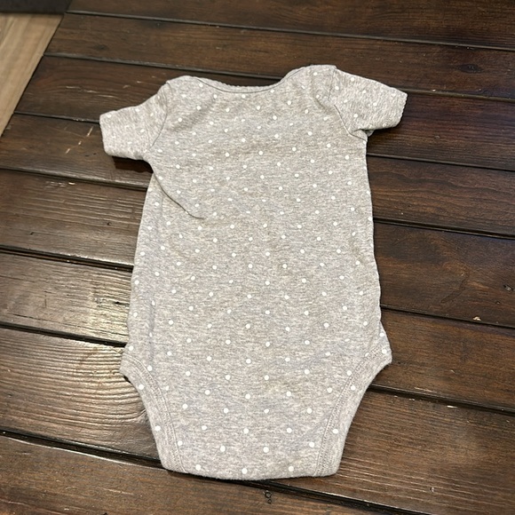 Polkadot bodysuit - 6-9M - Picture 3 of 3
